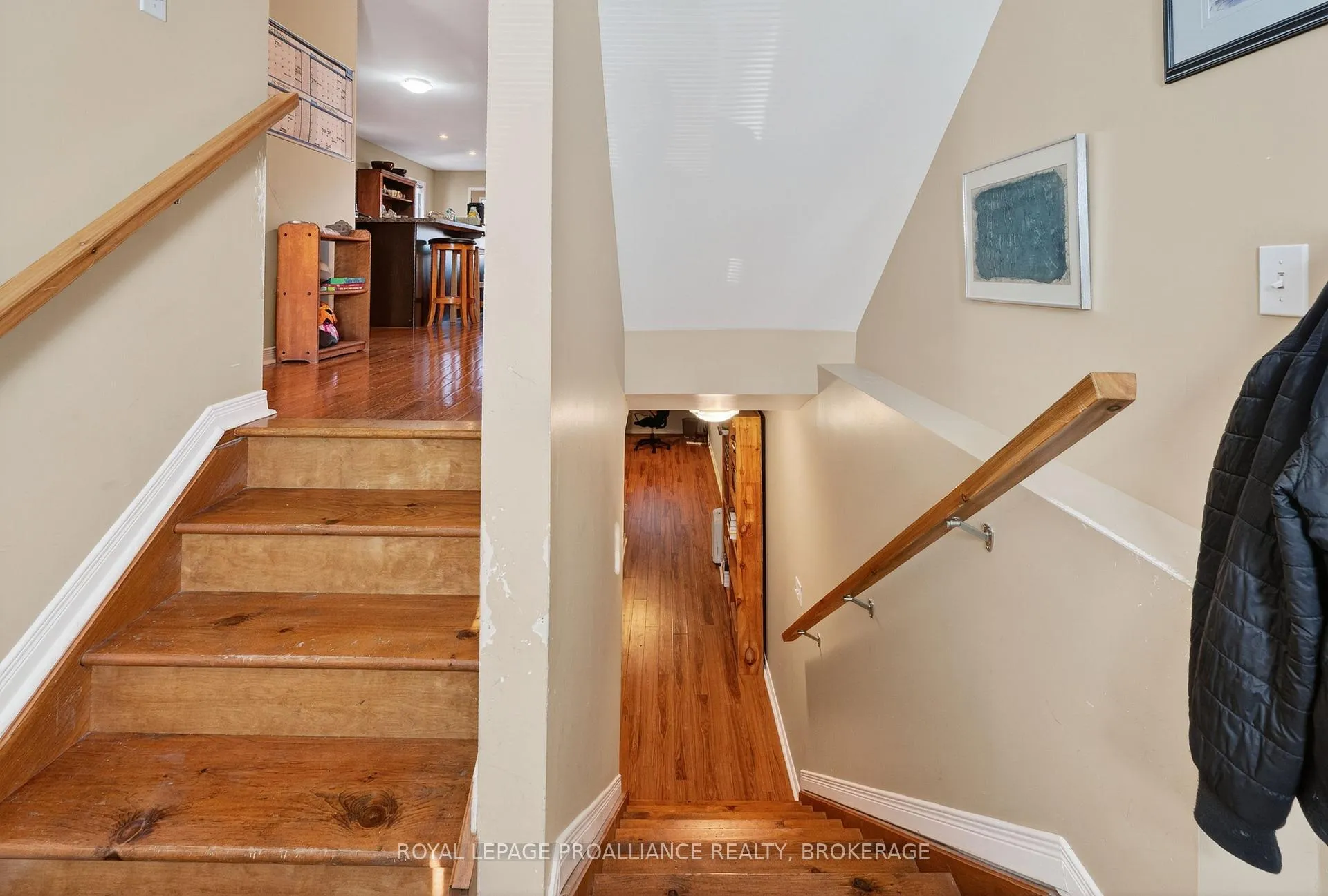 Photo 5 of 23 Charles Street, Kingston, East of Sir John A. Blvd — HOMEH