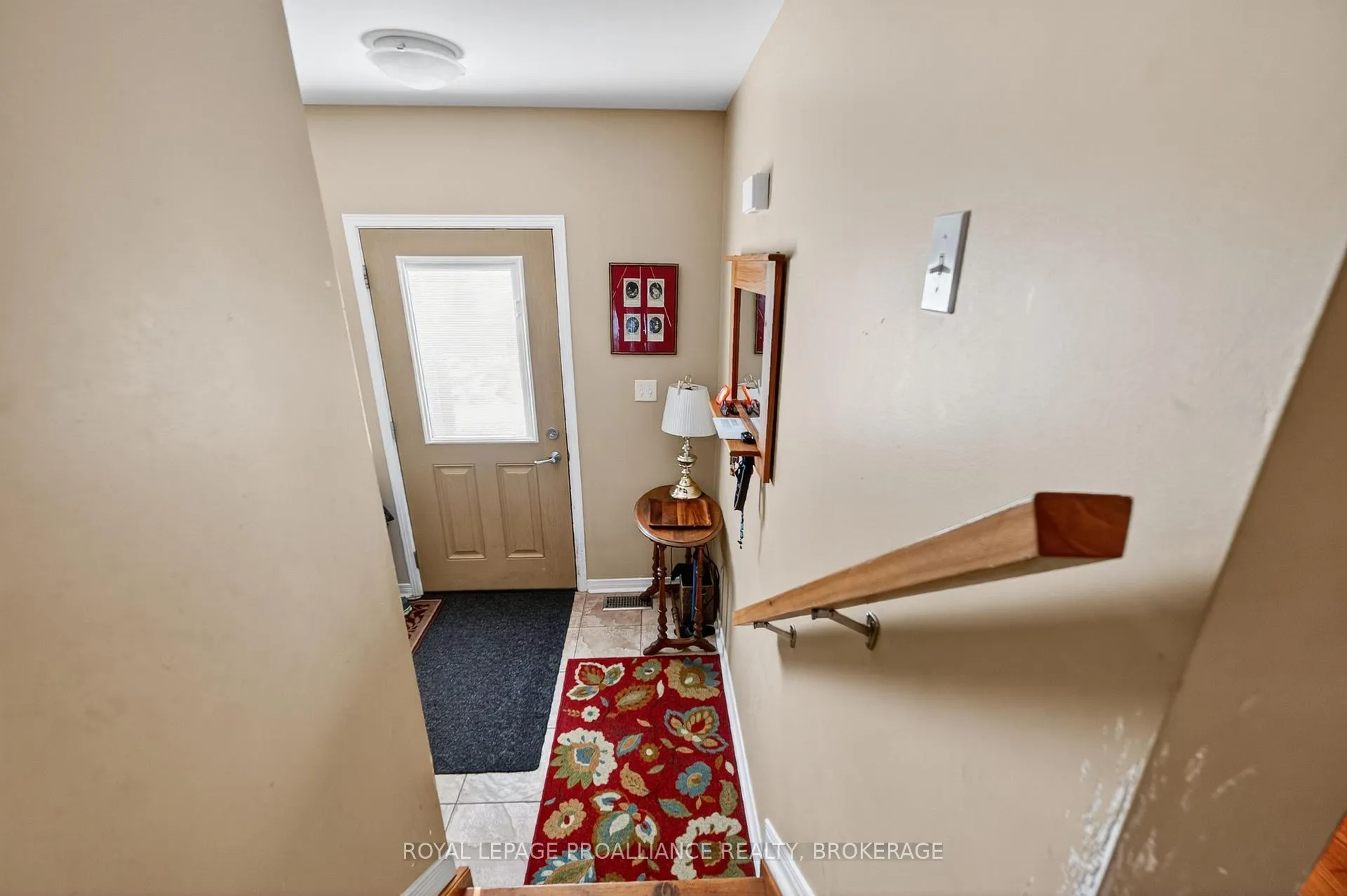 Photo 6 of 23 Charles Street, Kingston, East of Sir John A. Blvd — HOMEH