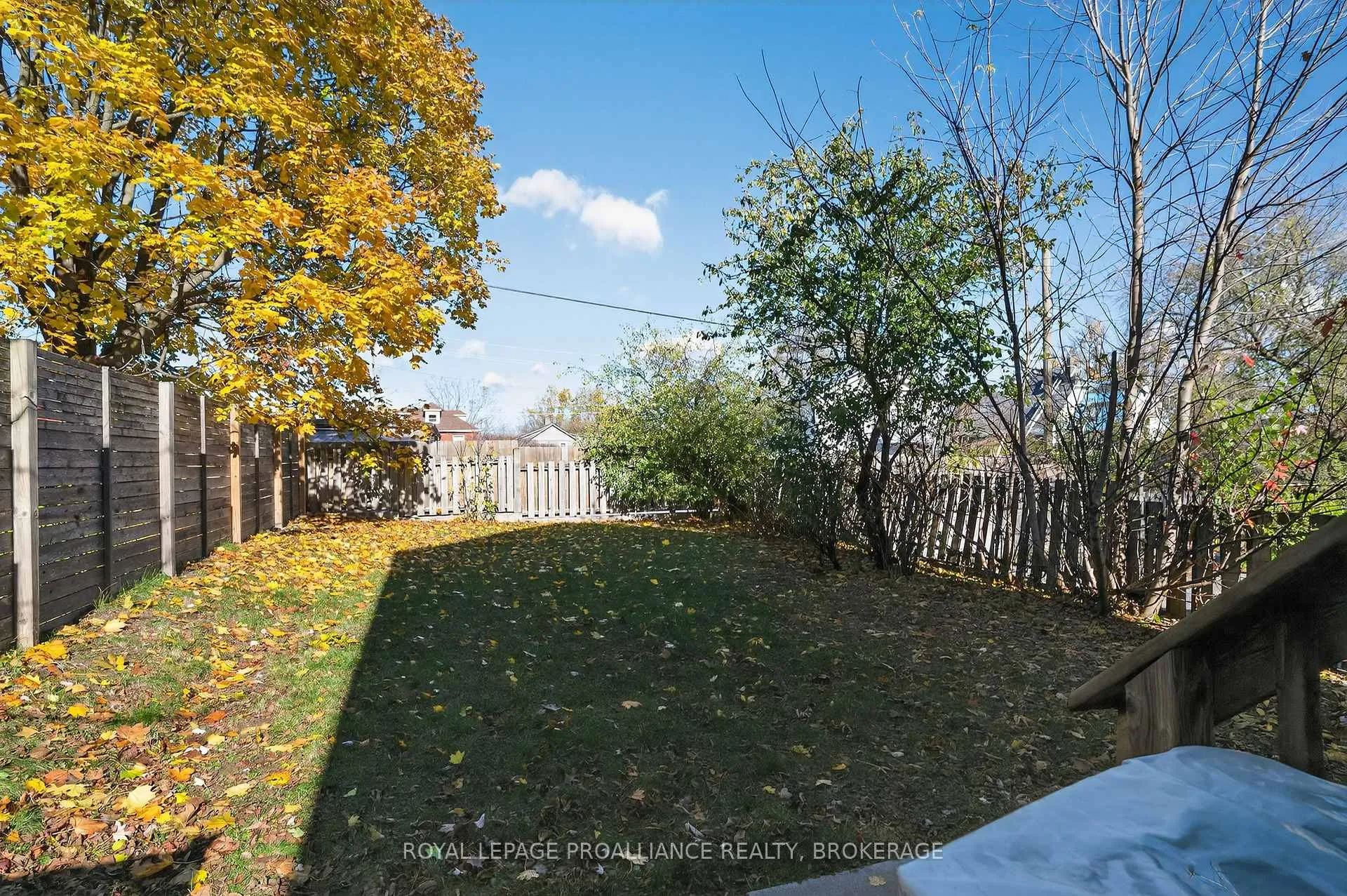 Photo 31 of 23 Charles Street, Kingston, East of Sir John A. Blvd — HOMEH