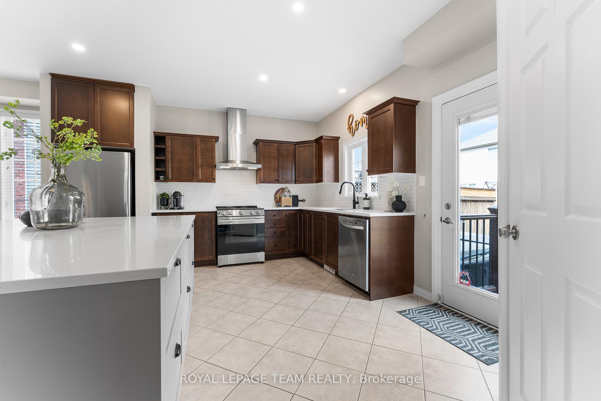 Photo 11 of 213 Pendra Way, Ottawa, Kanata - Morgan's Grant/South March — HOMEH