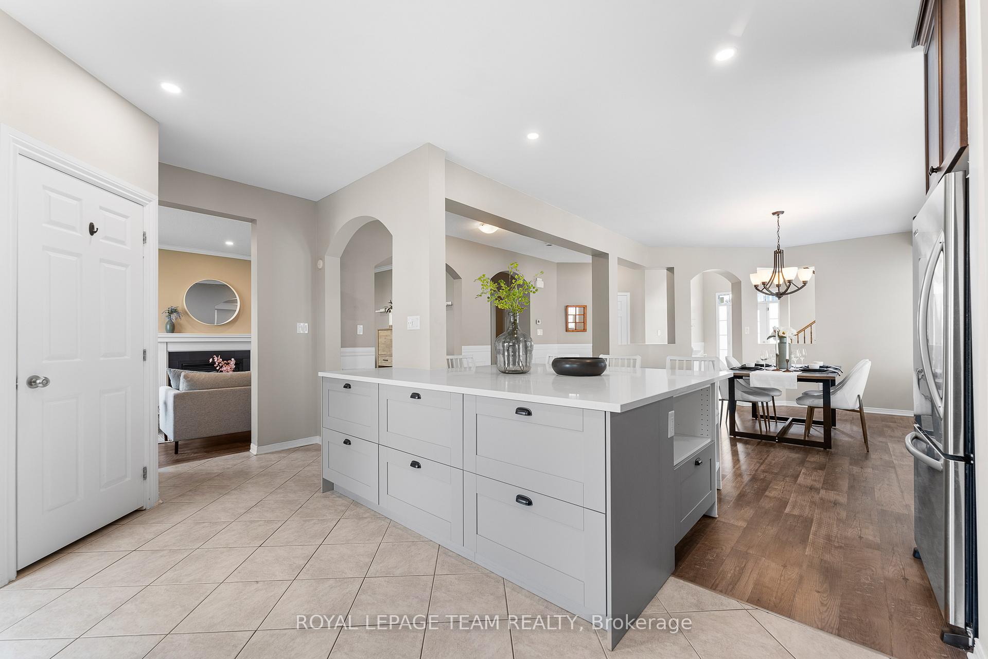 Photo 13 of 213 Pendra Way, Ottawa, Kanata - Morgan's Grant/South March — HOMEH