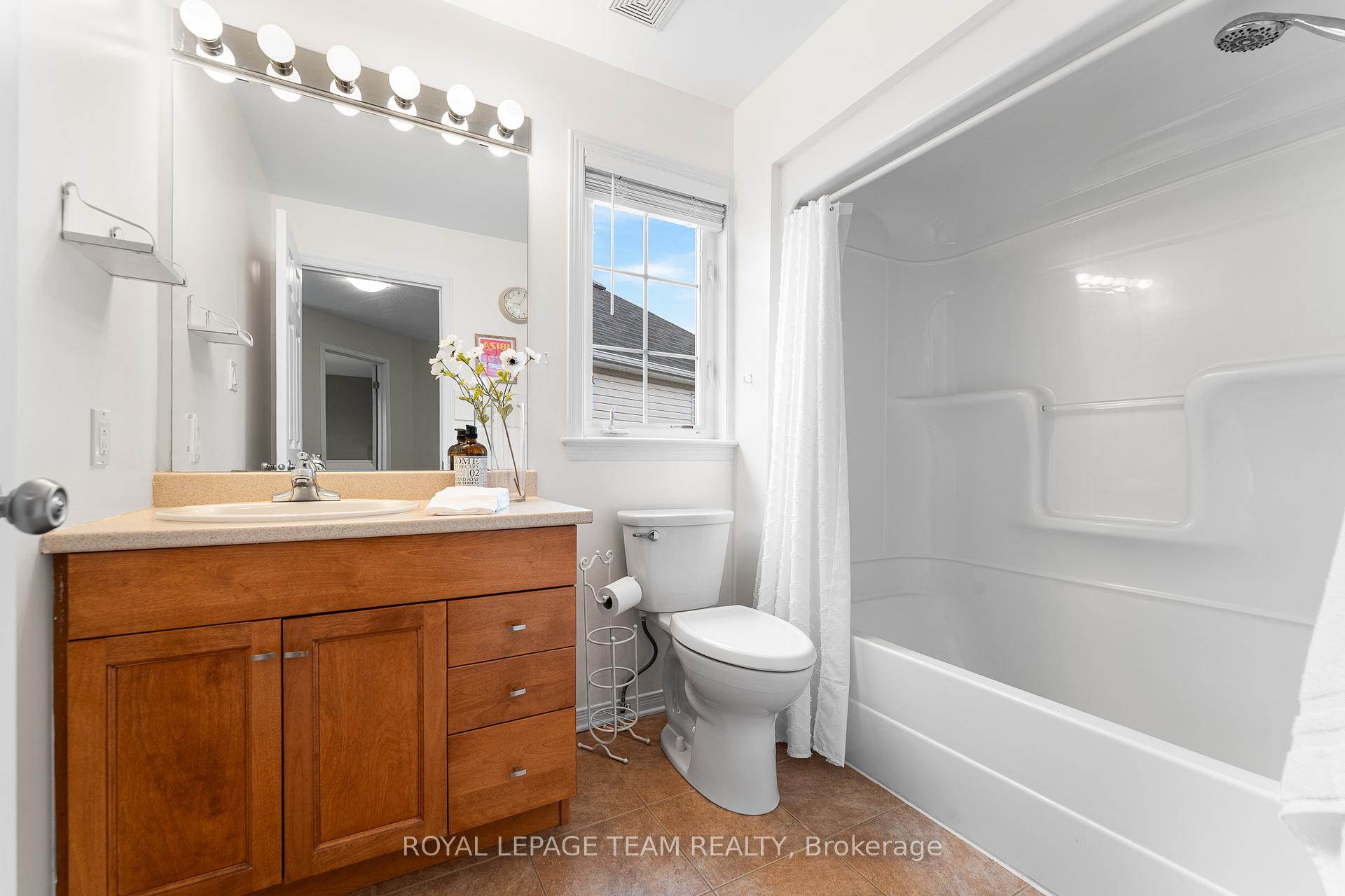 Photo 36 of 213 Pendra Way, Ottawa, Kanata - Morgan's Grant/South March — HOMEH