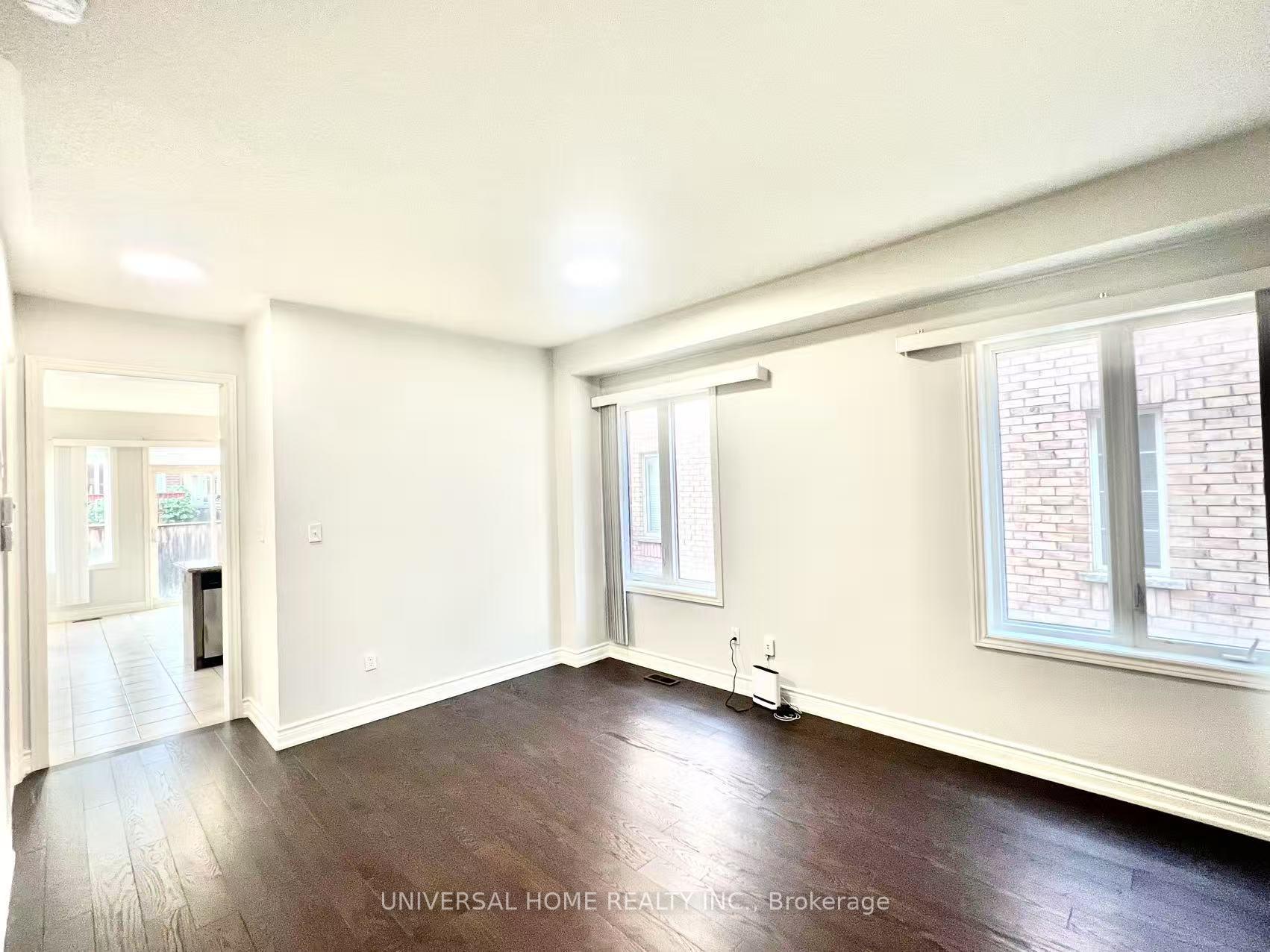 Photo 2 of 88 Hua Du Avenue, Markham, Berczy — HOMEH
