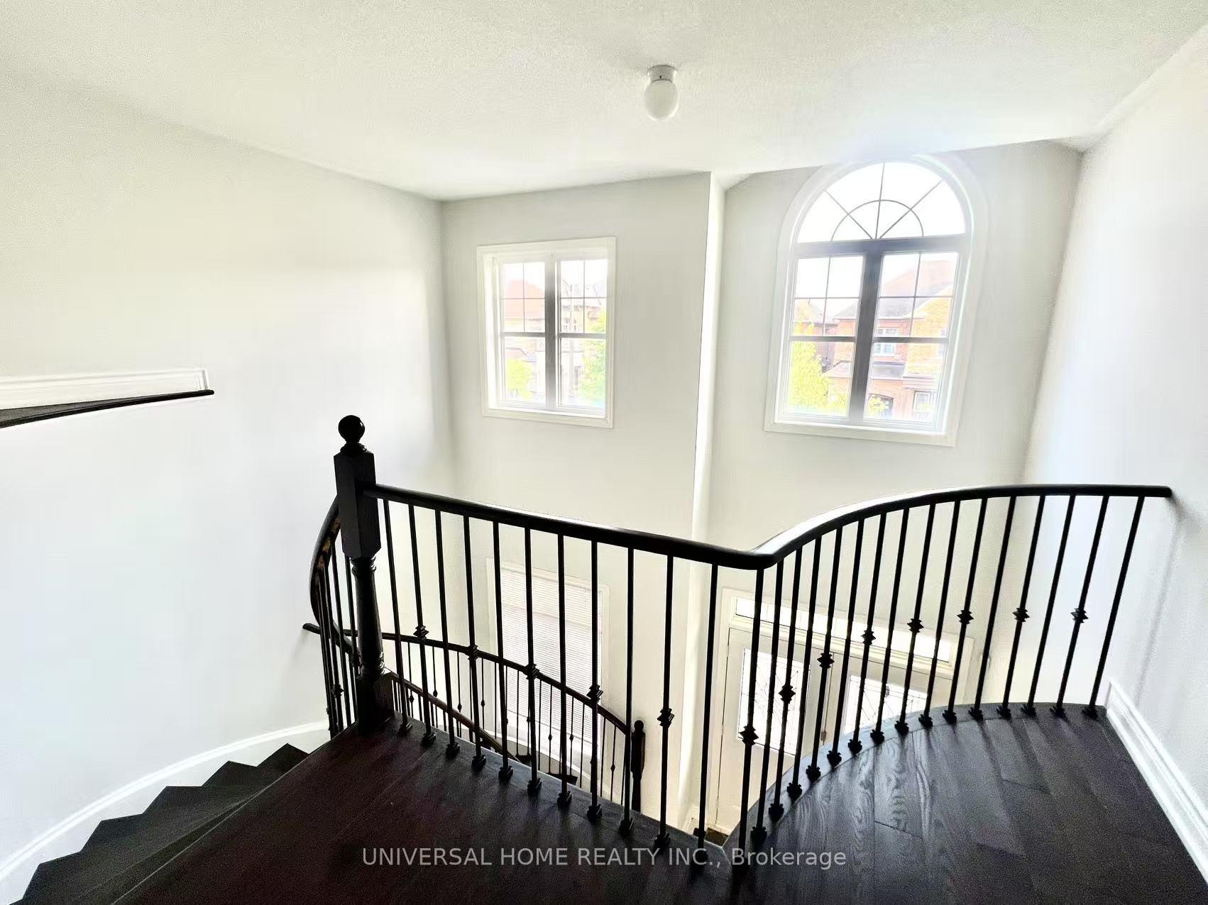 Photo 8 of 88 Hua Du Avenue, Markham, Berczy — HOMEH