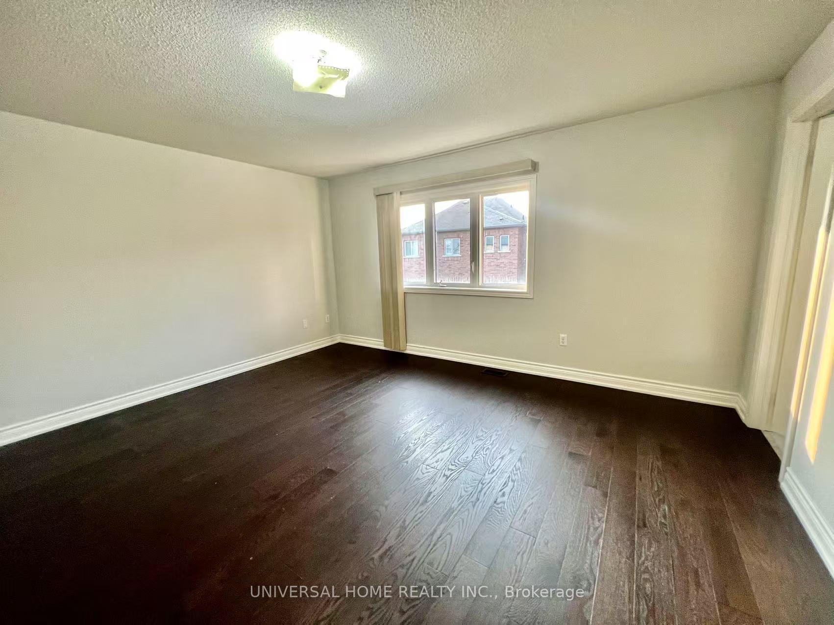 Photo 9 of 88 Hua Du Avenue, Markham, Berczy — HOMEH