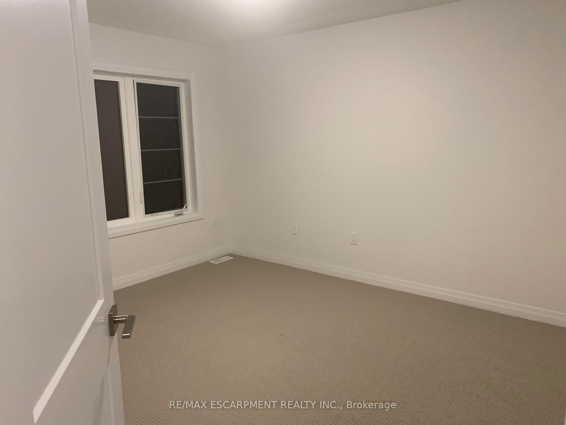 Photo 7 of Unit 115, 30 Times Square Boulevard, Hamilton, Stoney Creek Mountain — HOMEH