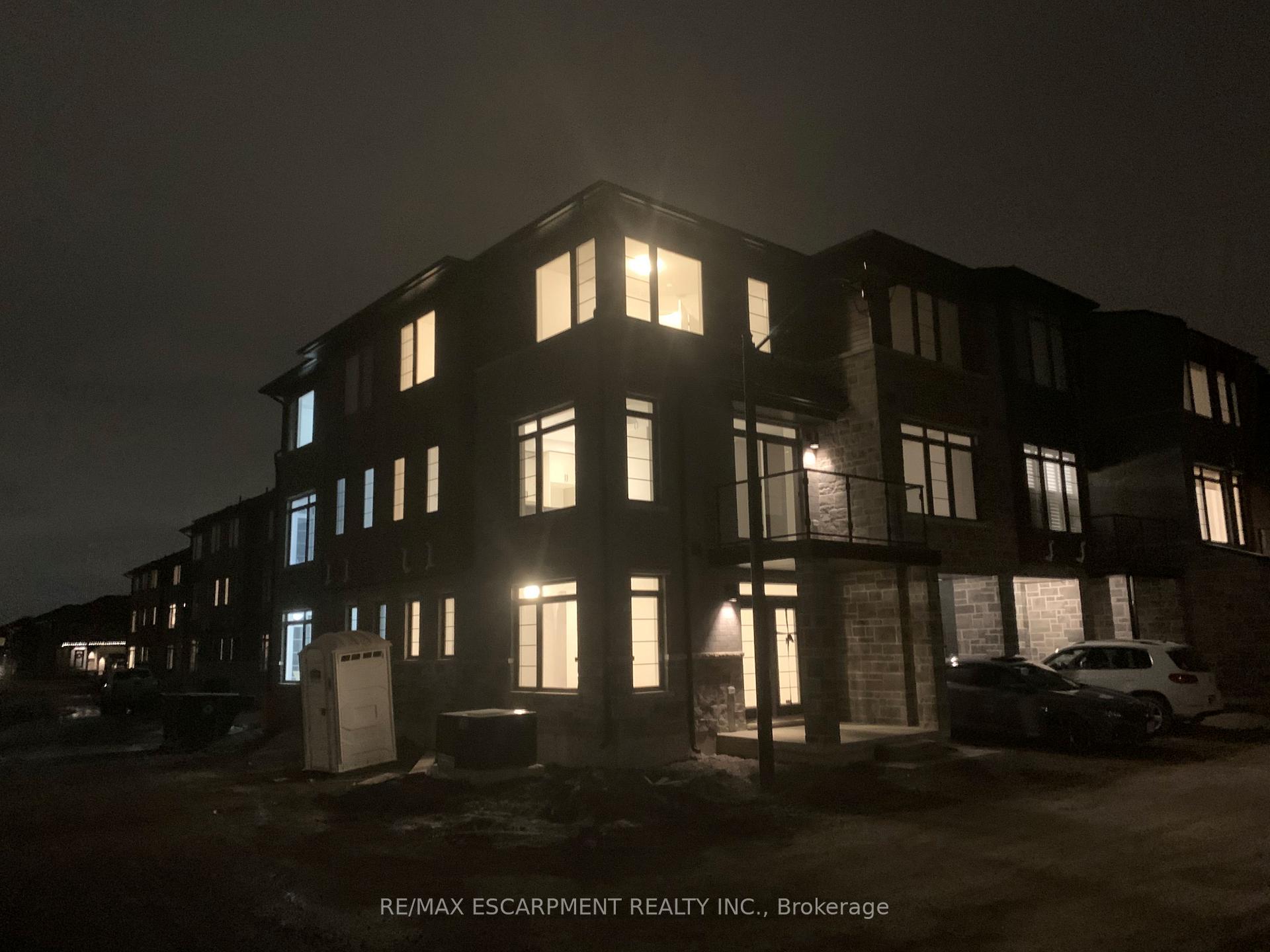 Photo 10 of Unit 115, 30 Times Square Boulevard, Hamilton, Stoney Creek Mountain — HOMEH