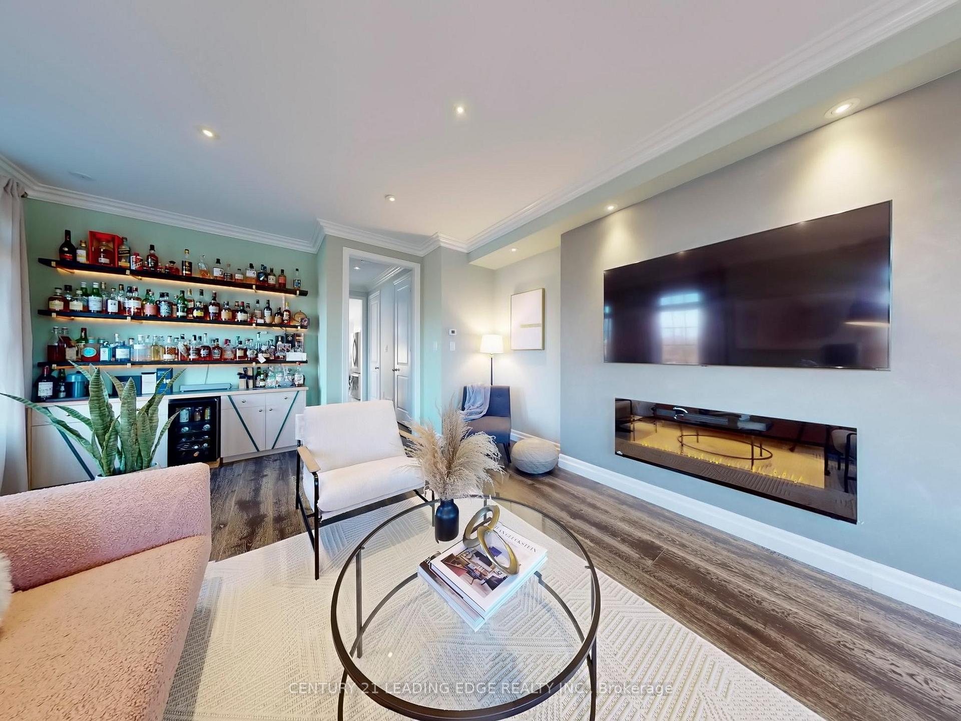 Photo 5 of 11 Dundas Way, Markham, Greensborough — HOMEH