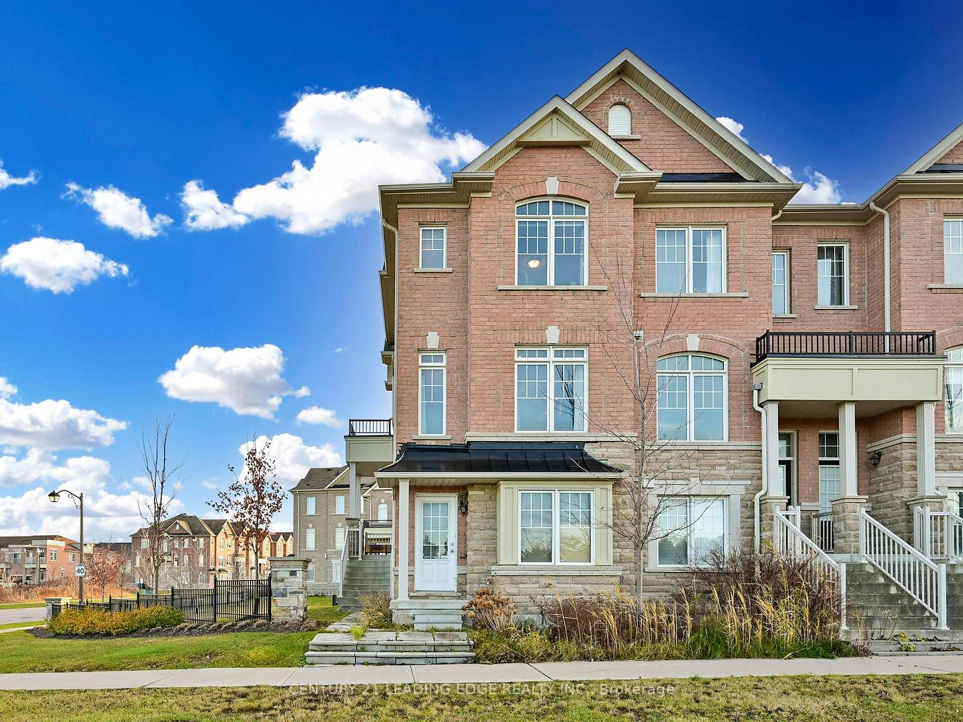 Photo 27 of 11 Dundas Way, Markham, Greensborough — HOMEH