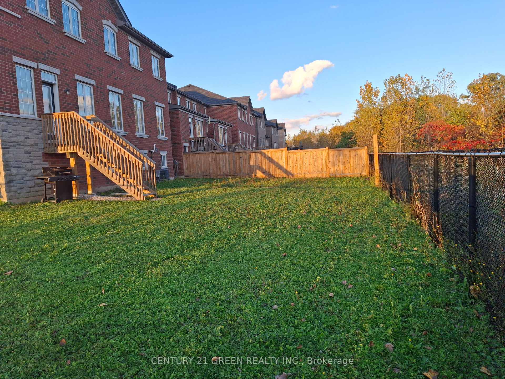 Photo 31 of 85 Riverwalk Drive N, Hamilton, Waterdown — HOMEH