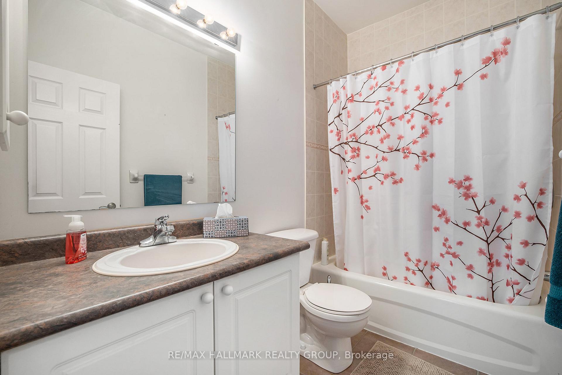 Photo 20 of 24 Castle Glen Crescent, Ottawa, Kanata - Glencairn/Hazeldean — HOMEH