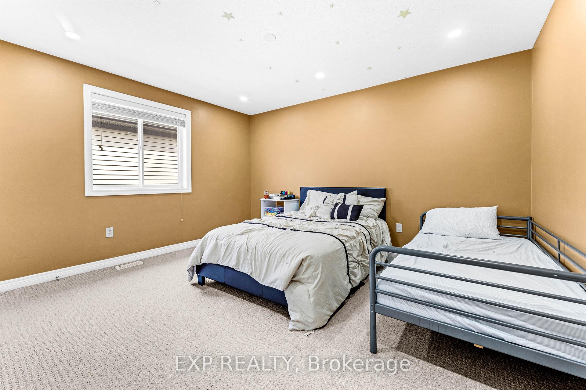 Photo 1 of 34 Adencliffe Street, Kitchener — HOMEH