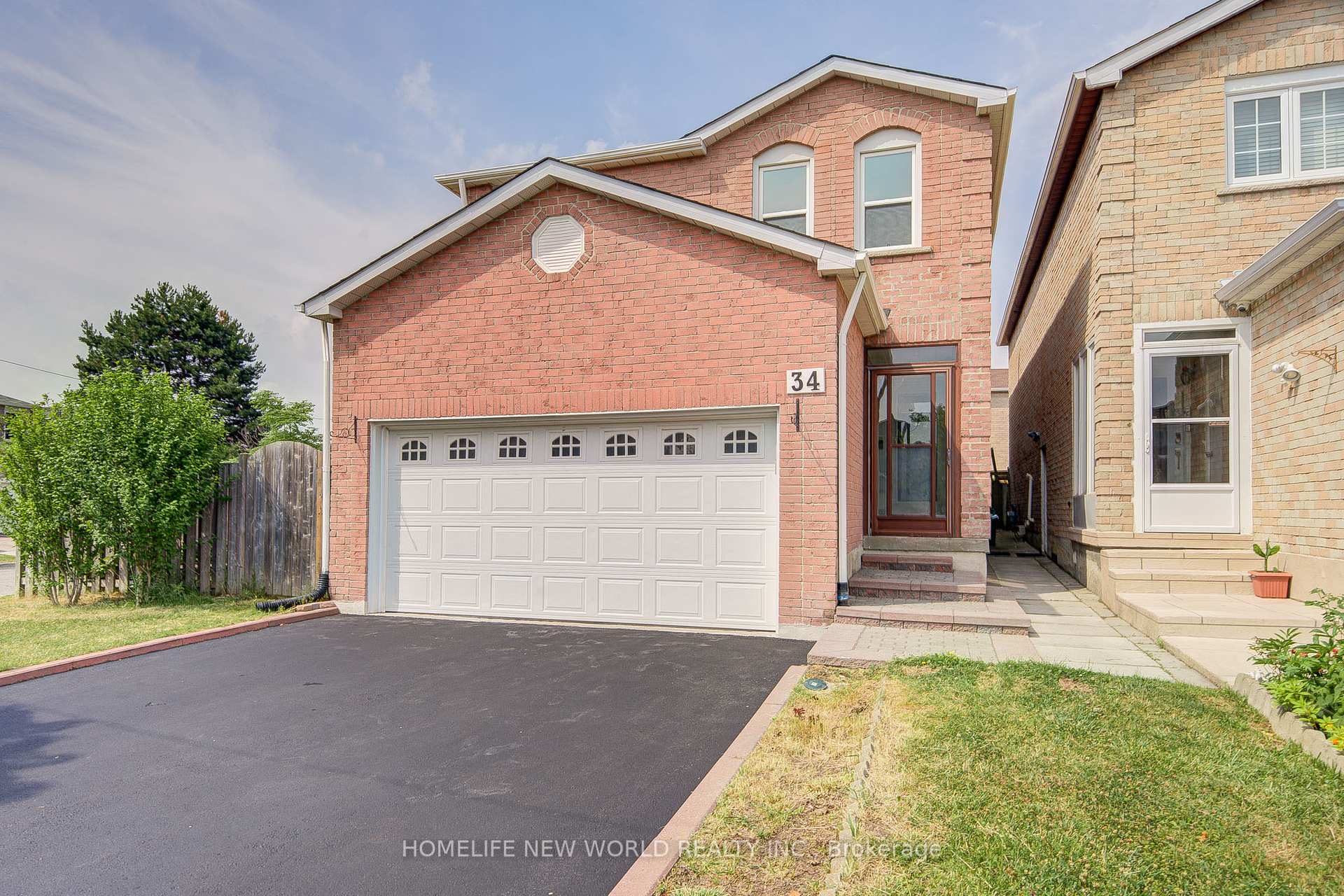 Photo 3 of 34 Page Crescent, Markham, Milliken Mills East — HOMEH