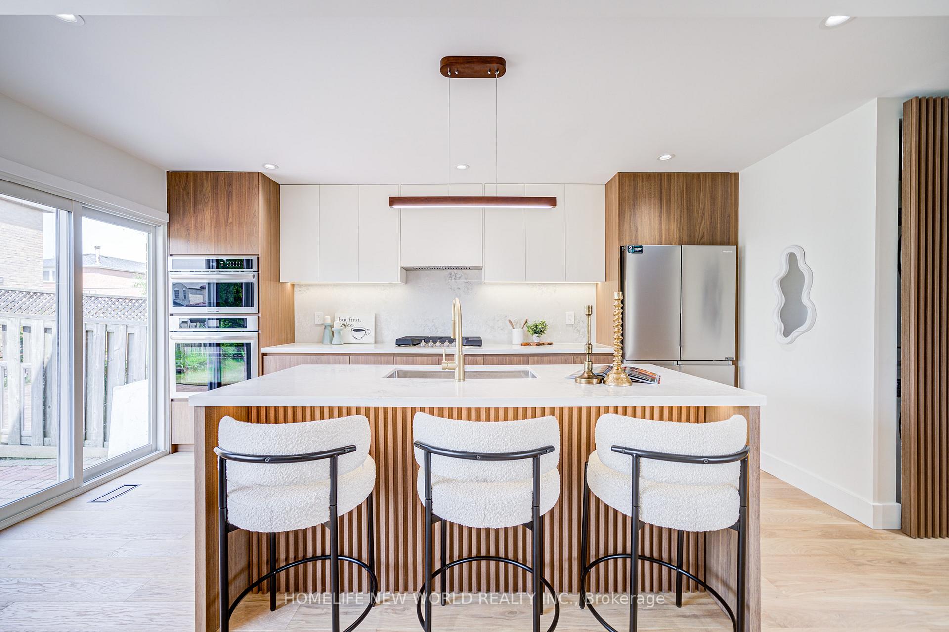 Photo 17 of 34 Page Crescent, Markham, Milliken Mills East — HOMEH