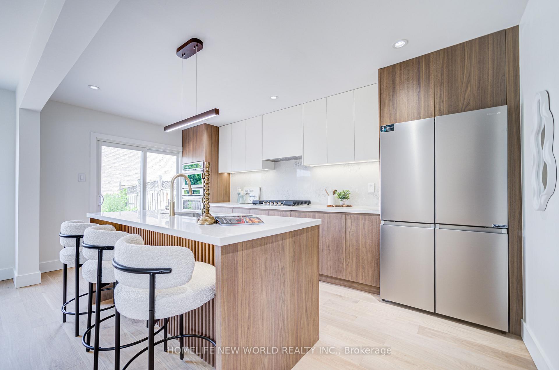 Photo 18 of 34 Page Crescent, Markham, Milliken Mills East — HOMEH