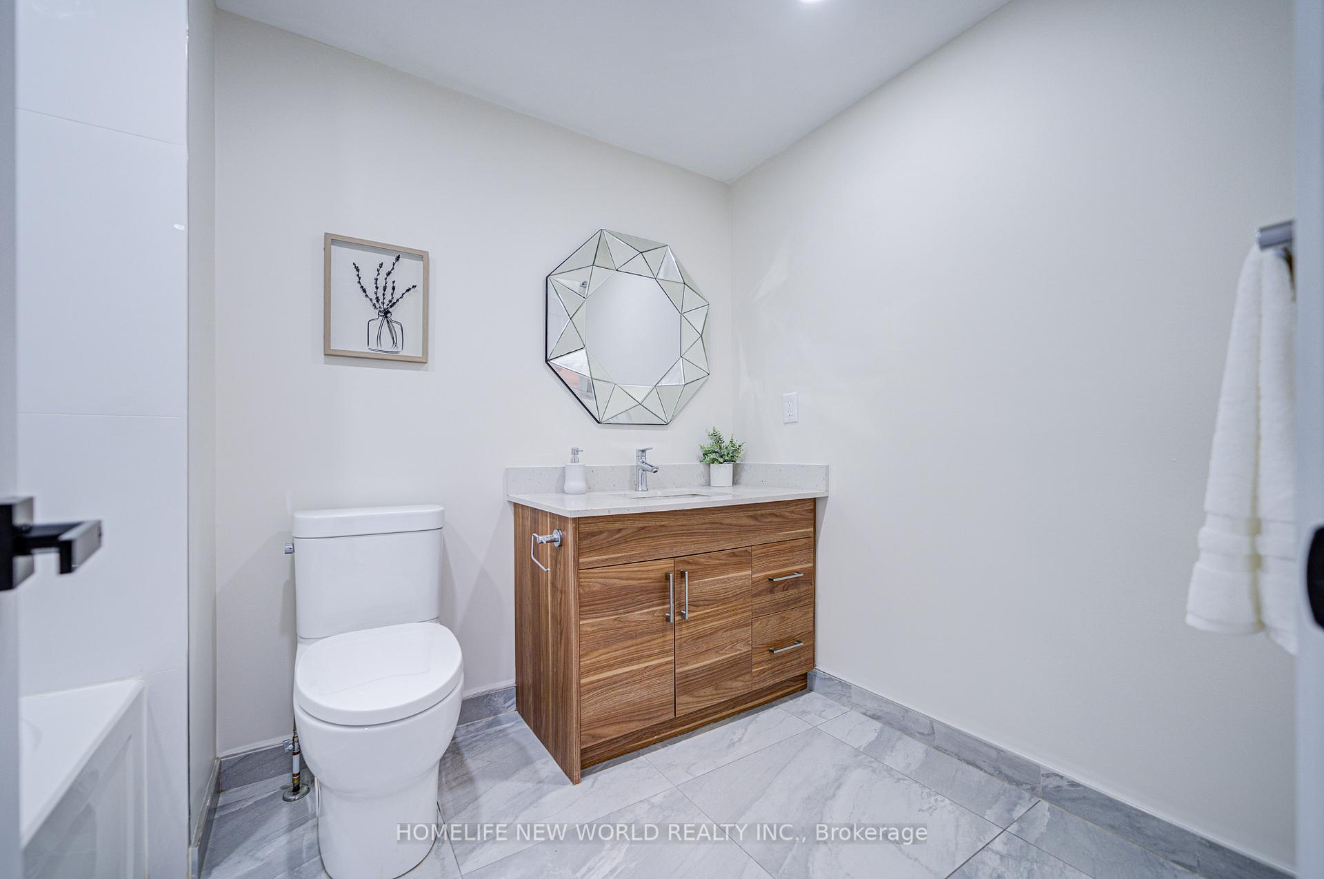 Photo 32 of 34 Page Crescent, Markham, Milliken Mills East — HOMEH