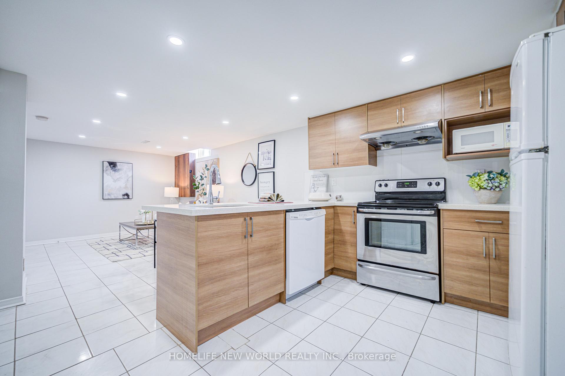 Photo 43 of 34 Page Crescent, Markham, Milliken Mills East — HOMEH
