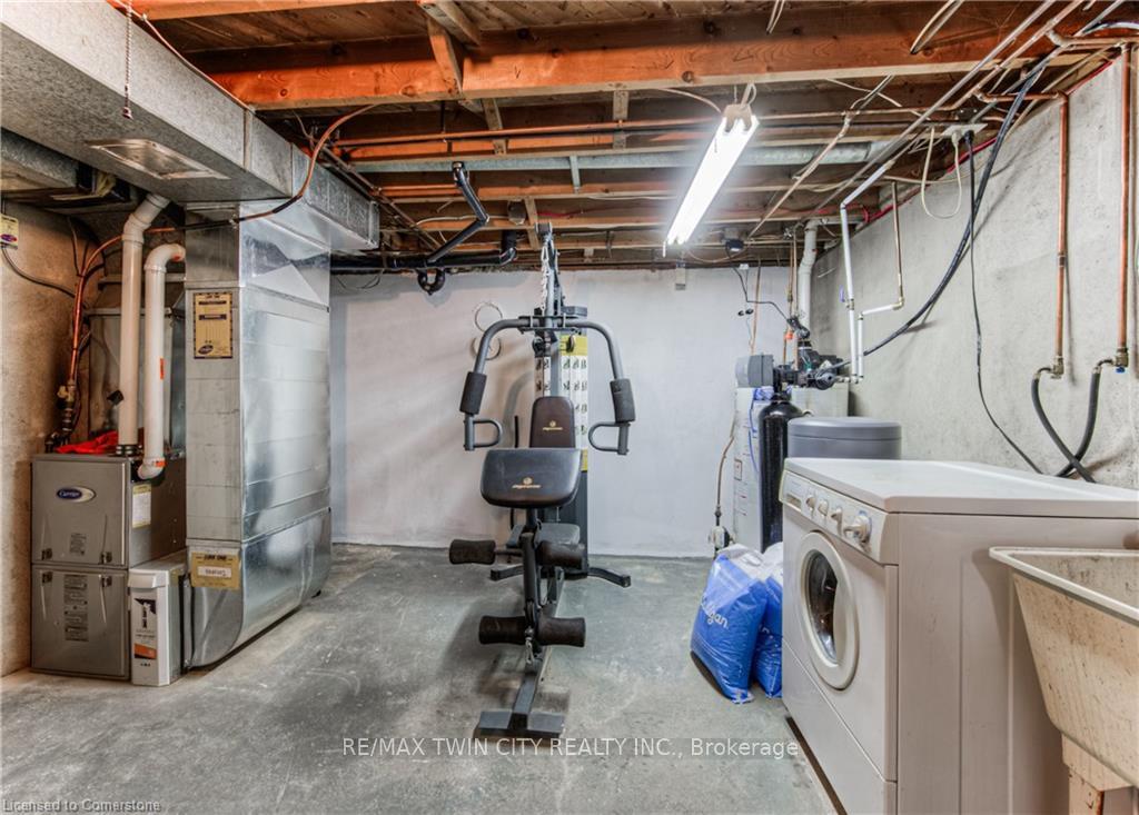 Photo 10 of 74 Chelsea Road, Kitchener — HOMEH