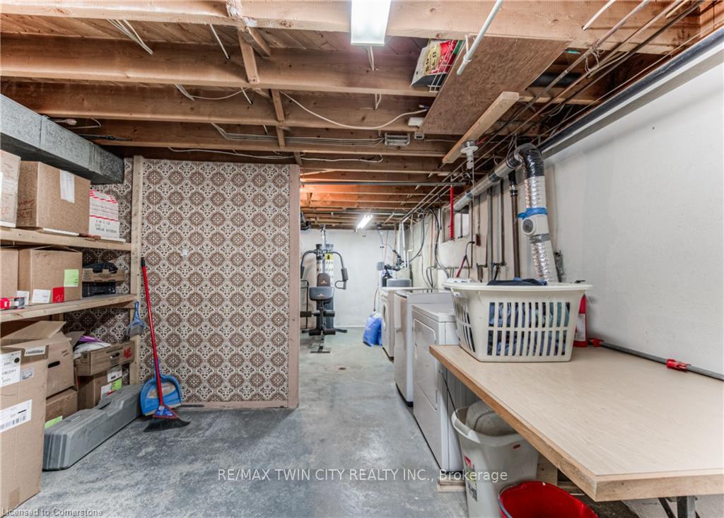 Photo 12 of 74 Chelsea Road, Kitchener — HOMEH