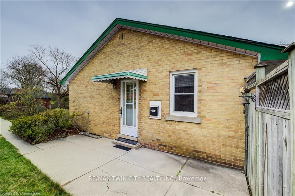 Photo 17 of 74 Chelsea Road, Kitchener — HOMEH