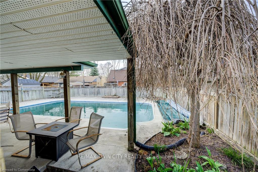 Photo 19 of 74 Chelsea Road, Kitchener — HOMEH