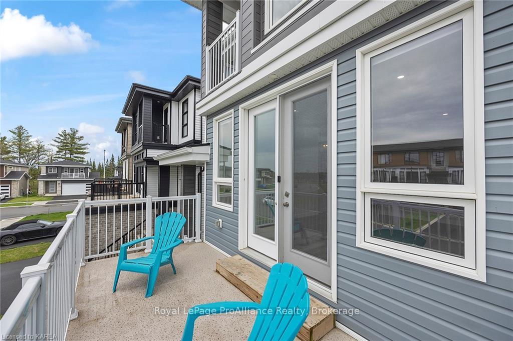 Photo 7 of 104 Superior Drive, Loyalist, Amherstview — HOMEH