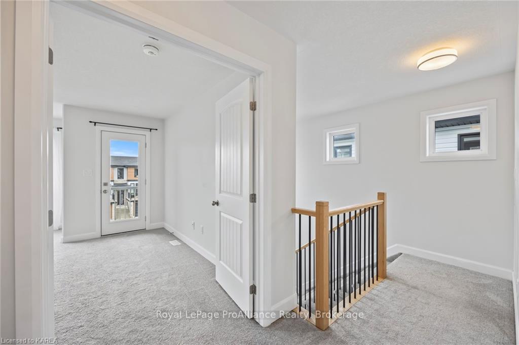 Photo 23 of 104 Superior Drive, Loyalist, Amherstview — HOMEH