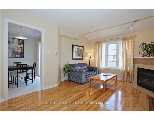 Photo 9 of 162 Gray Crescent, Ottawa, Kanata - Beaverbrook — HOMEH