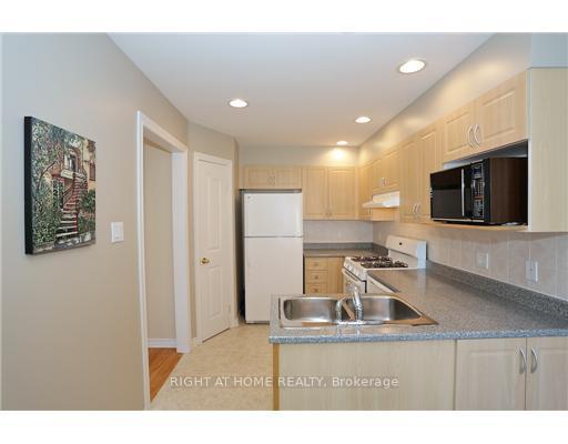 Photo 13 of 162 Gray Crescent, Ottawa, Kanata - Beaverbrook — HOMEH