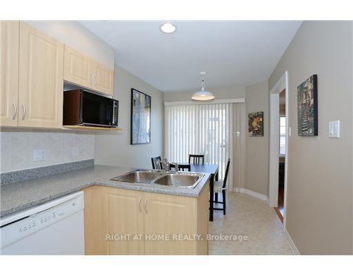 Photo 16 of 162 Gray Crescent, Ottawa, Kanata - Beaverbrook — HOMEH