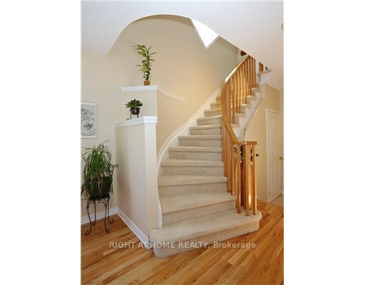 Photo 17 of 162 Gray Crescent, Ottawa, Kanata - Beaverbrook — HOMEH