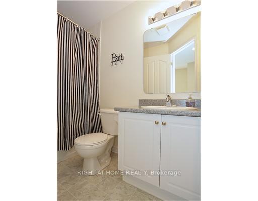Photo 23 of 162 Gray Crescent, Ottawa, Kanata - Beaverbrook — HOMEH