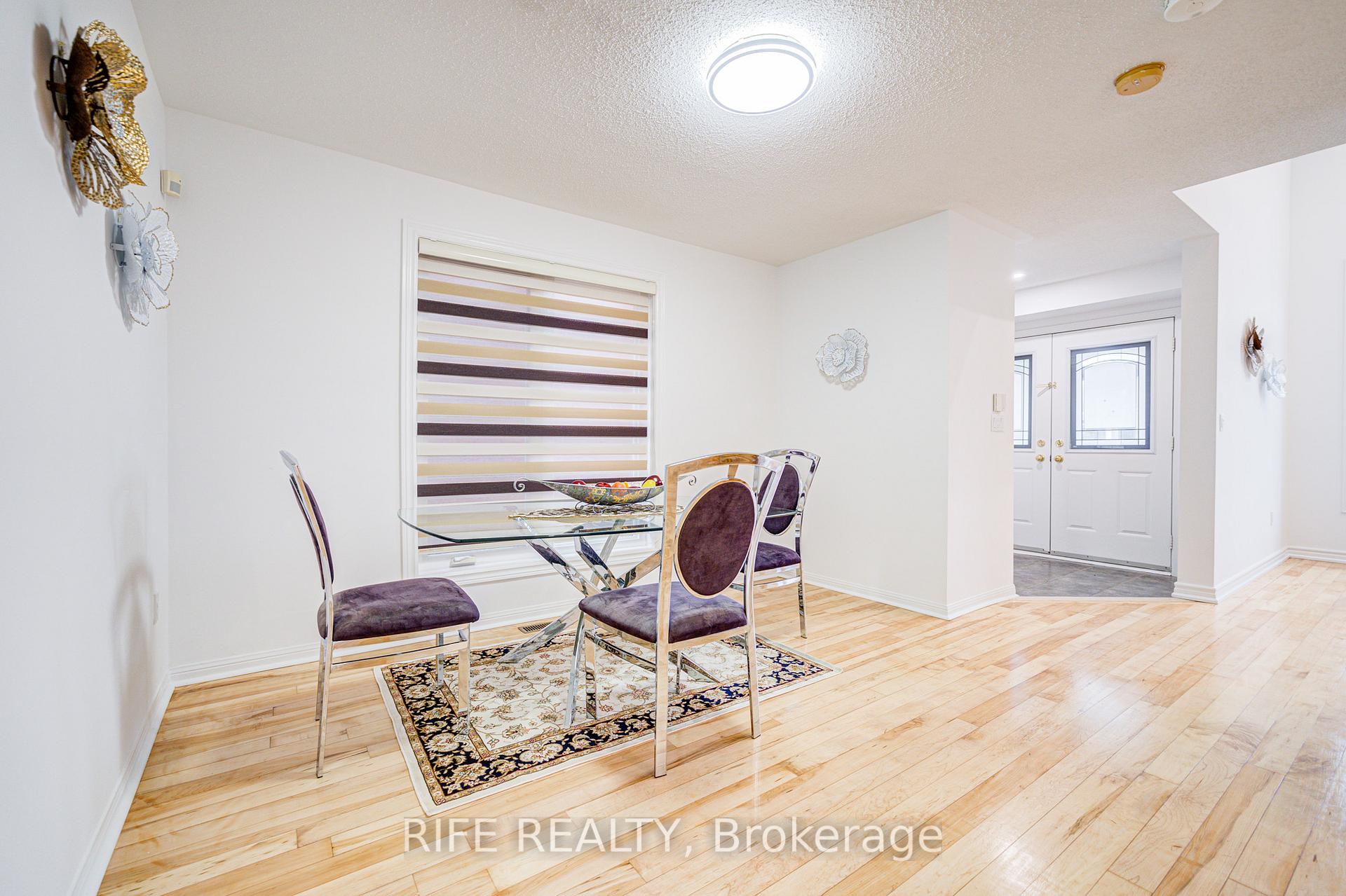 Photo 9 of 613 William Berczy Boulevard, Markham, Berczy — HOMEH
