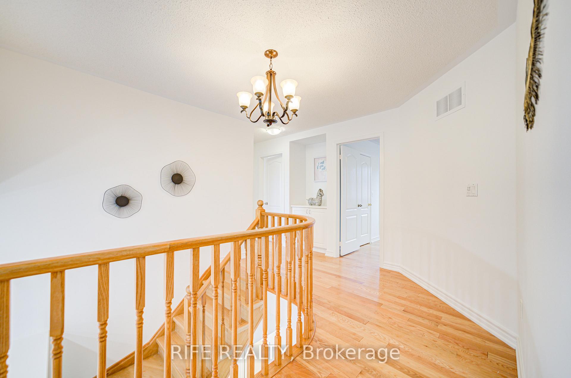 Photo 23 of 613 William Berczy Boulevard, Markham, Berczy — HOMEH