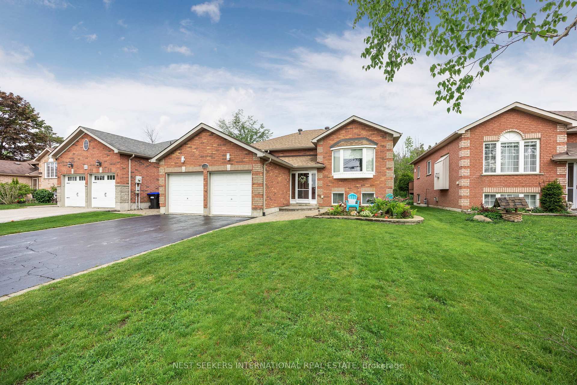 Front of 1438 Maple Road