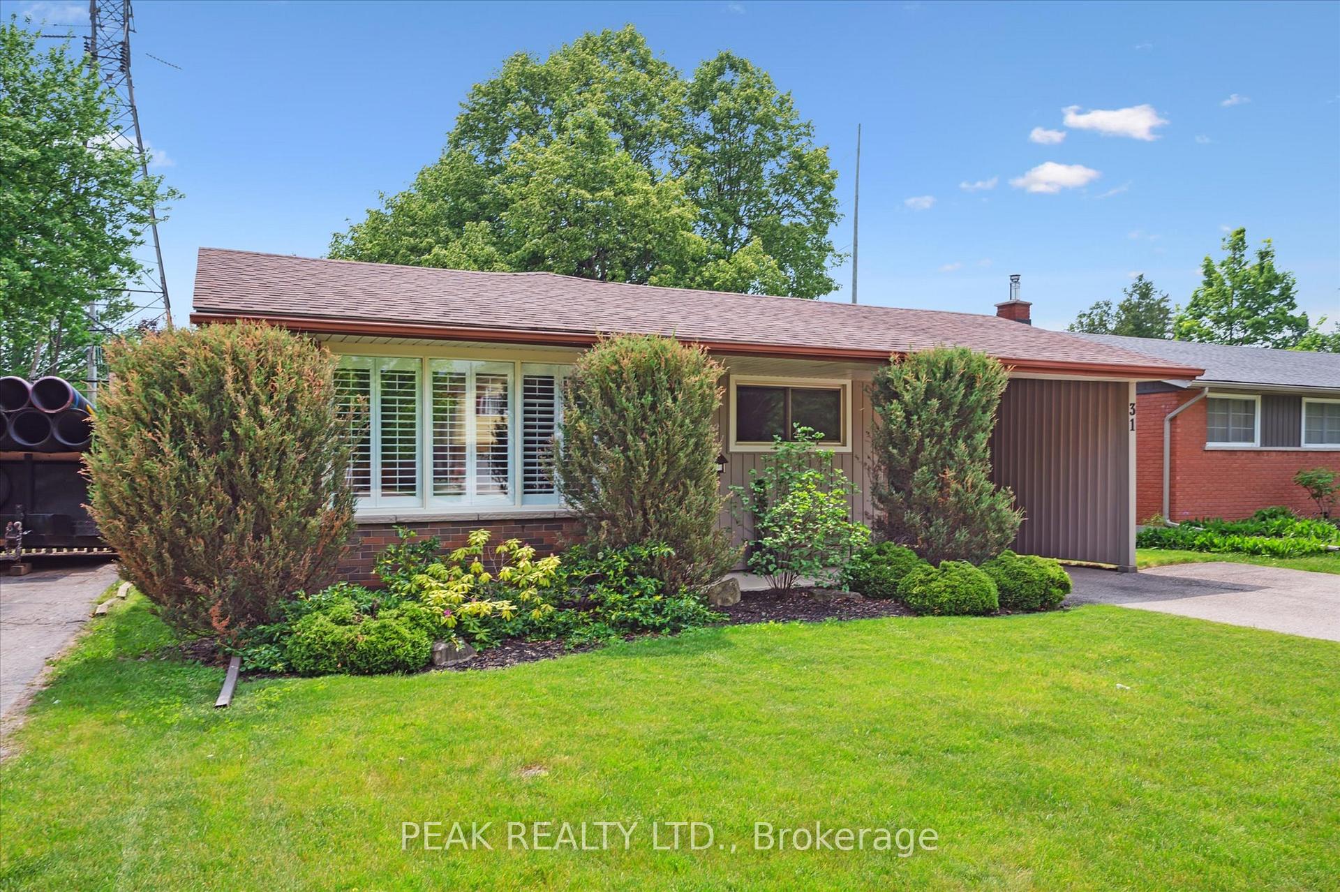 Photo 4 of 31 Dreger Avenue, Kitchener — HOMEH