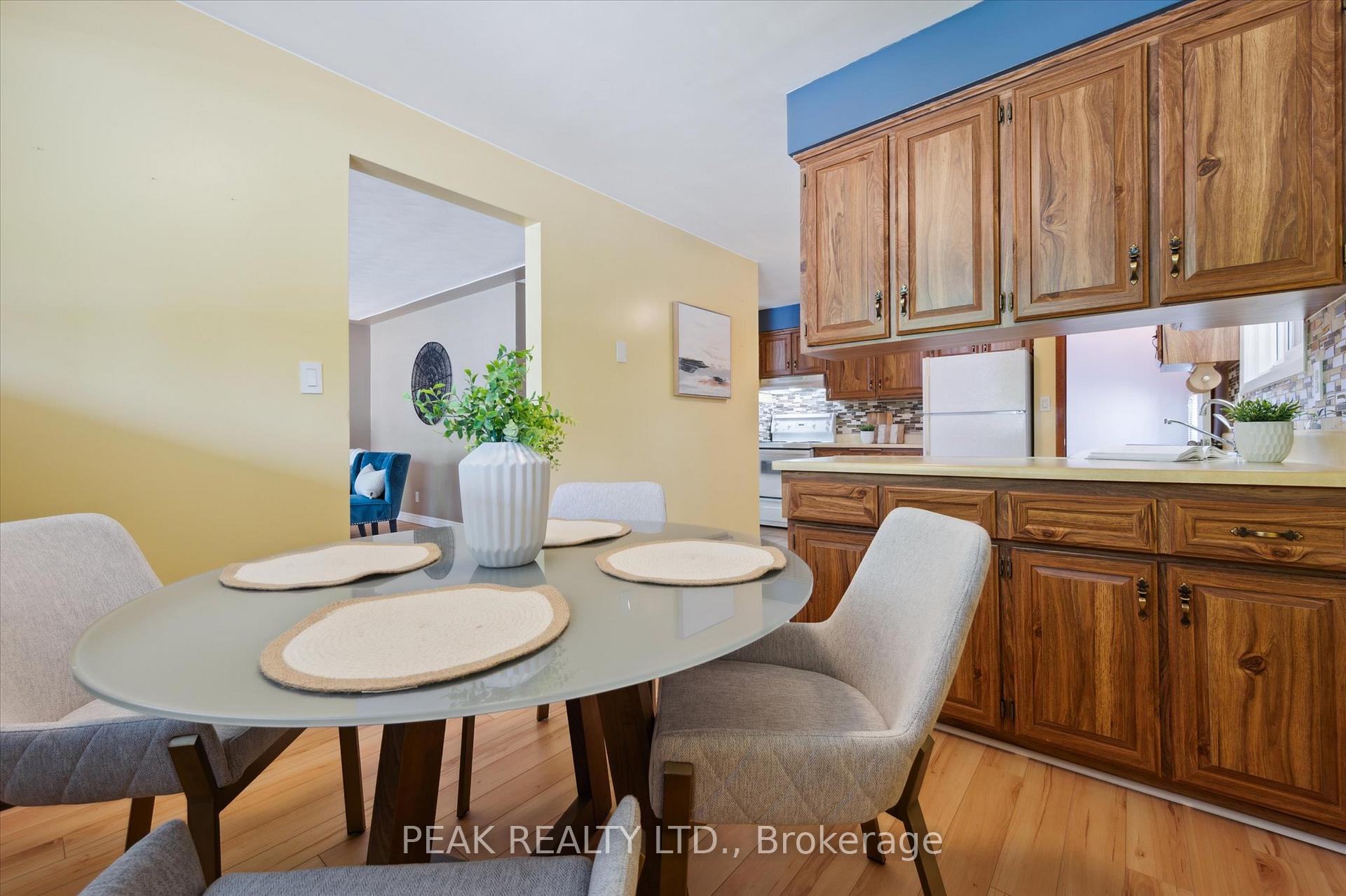 Photo 11 of 31 Dreger Avenue, Kitchener — HOMEH