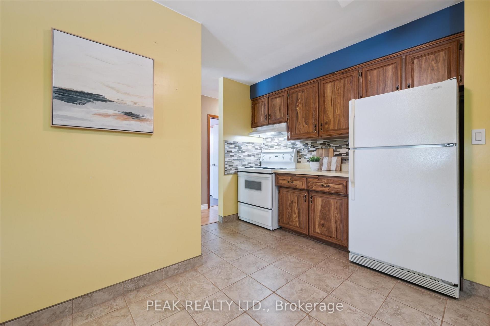 Photo 14 of 31 Dreger Avenue, Kitchener — HOMEH
