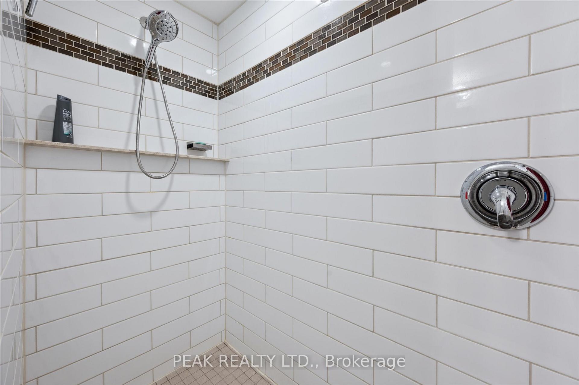 Photo 27 of 31 Dreger Avenue, Kitchener — HOMEH