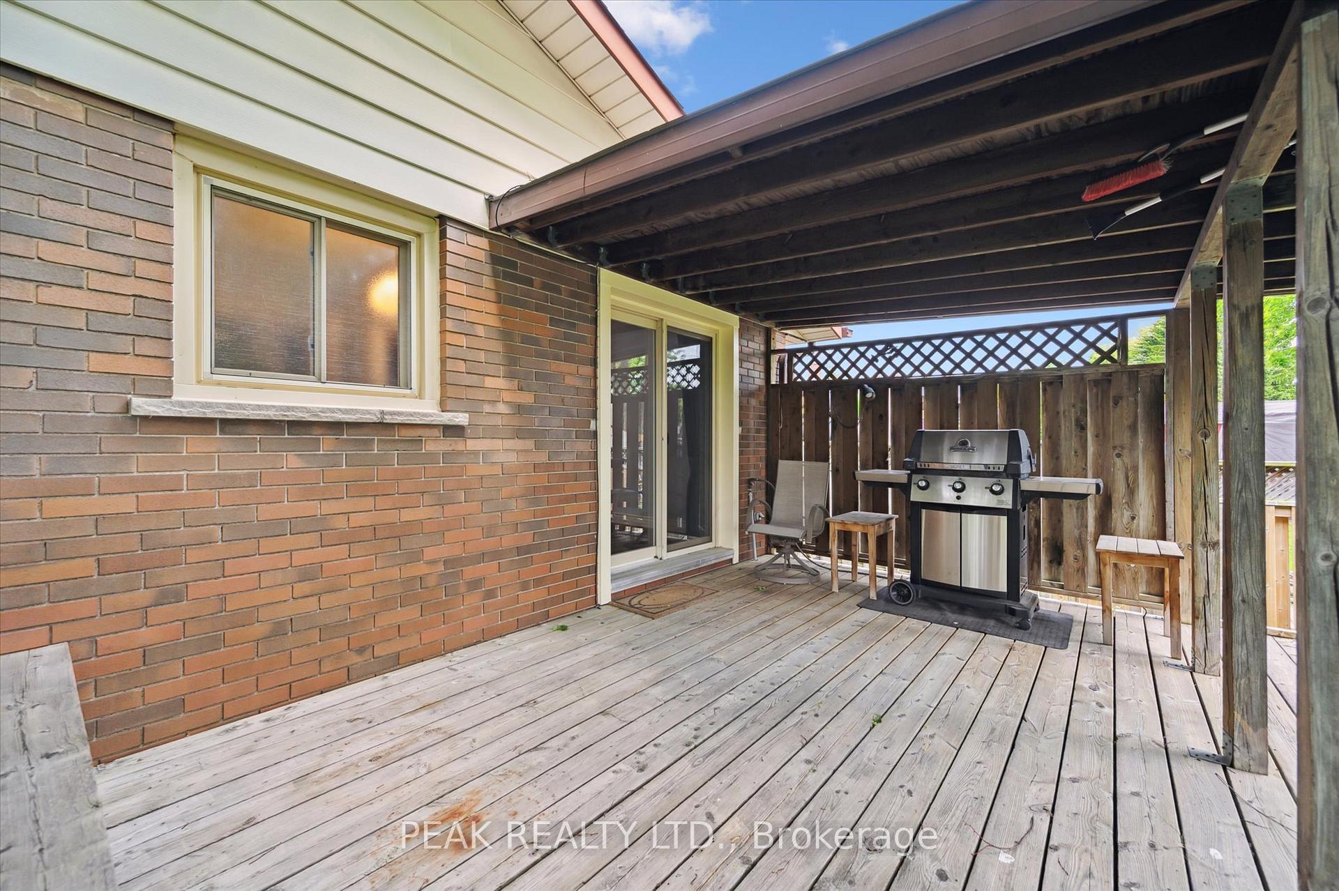 Photo 32 of 31 Dreger Avenue, Kitchener — HOMEH