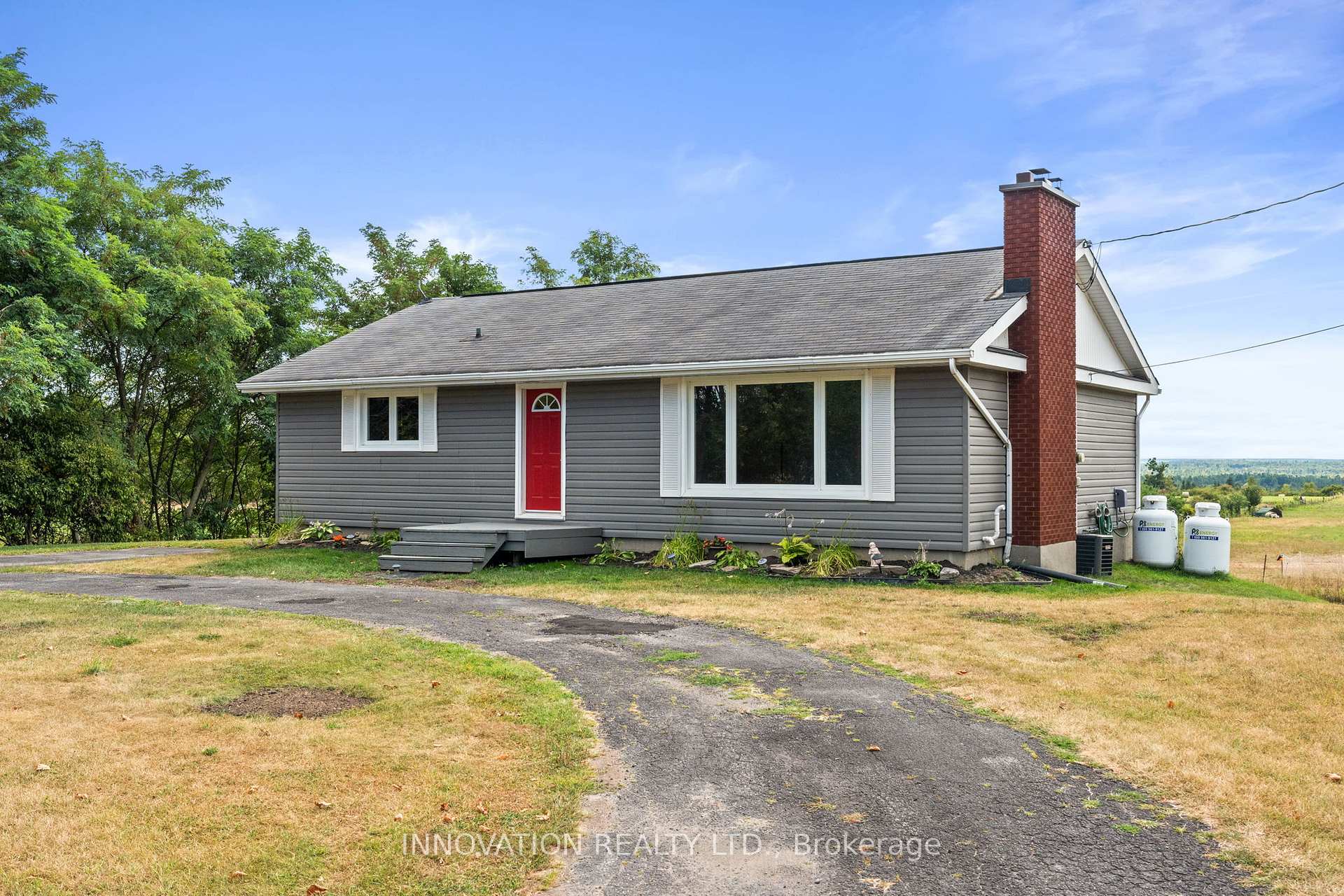 Photo 3 of 1945 Sixth Line Road, Ottawa, Kanata - Kanata (North East) — HOMEH
