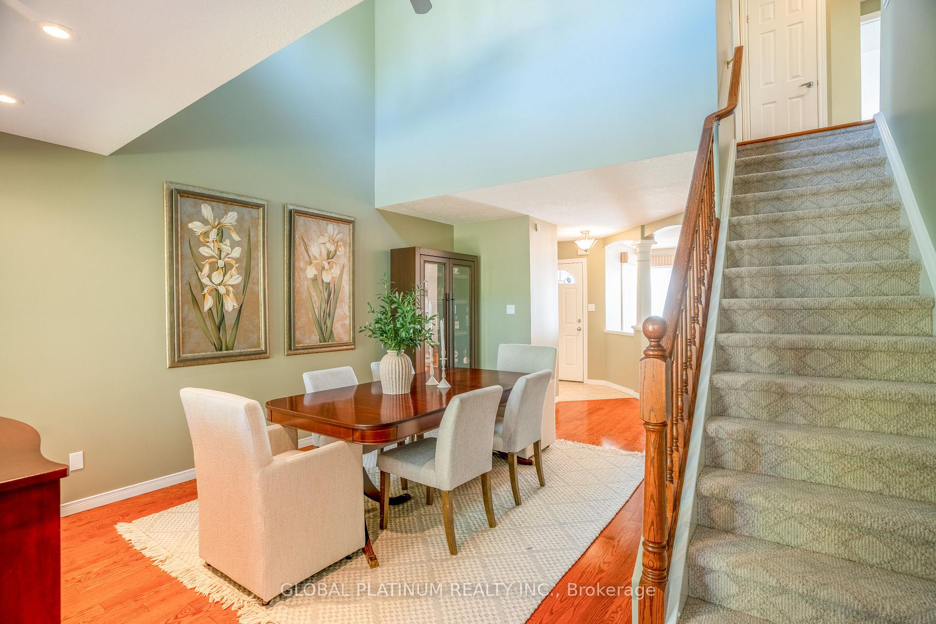 Photo 8 of 15 Candle Crescent, Kitchener — HOMEH