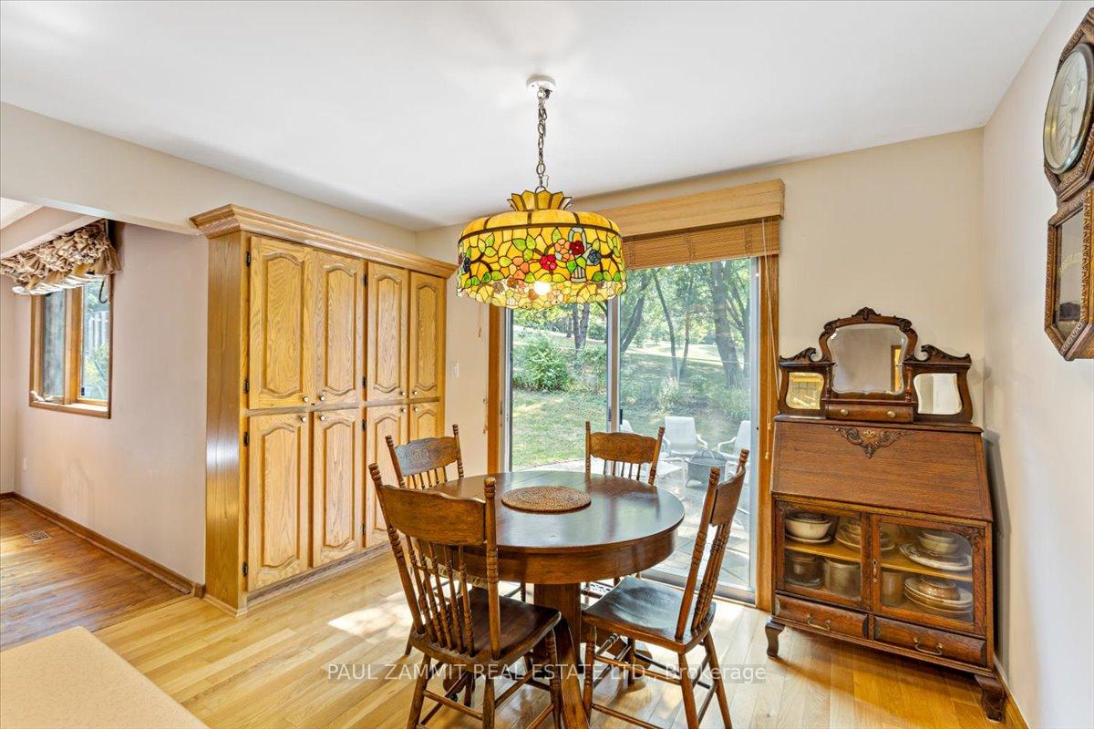 Photo 10 of 63 Braeburn Drive, Markham, Aileen-Willowbrook — HOMEH