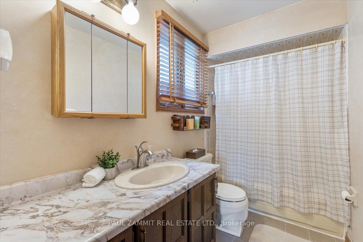Photo 14 of 63 Braeburn Drive, Markham, Aileen-Willowbrook — HOMEH