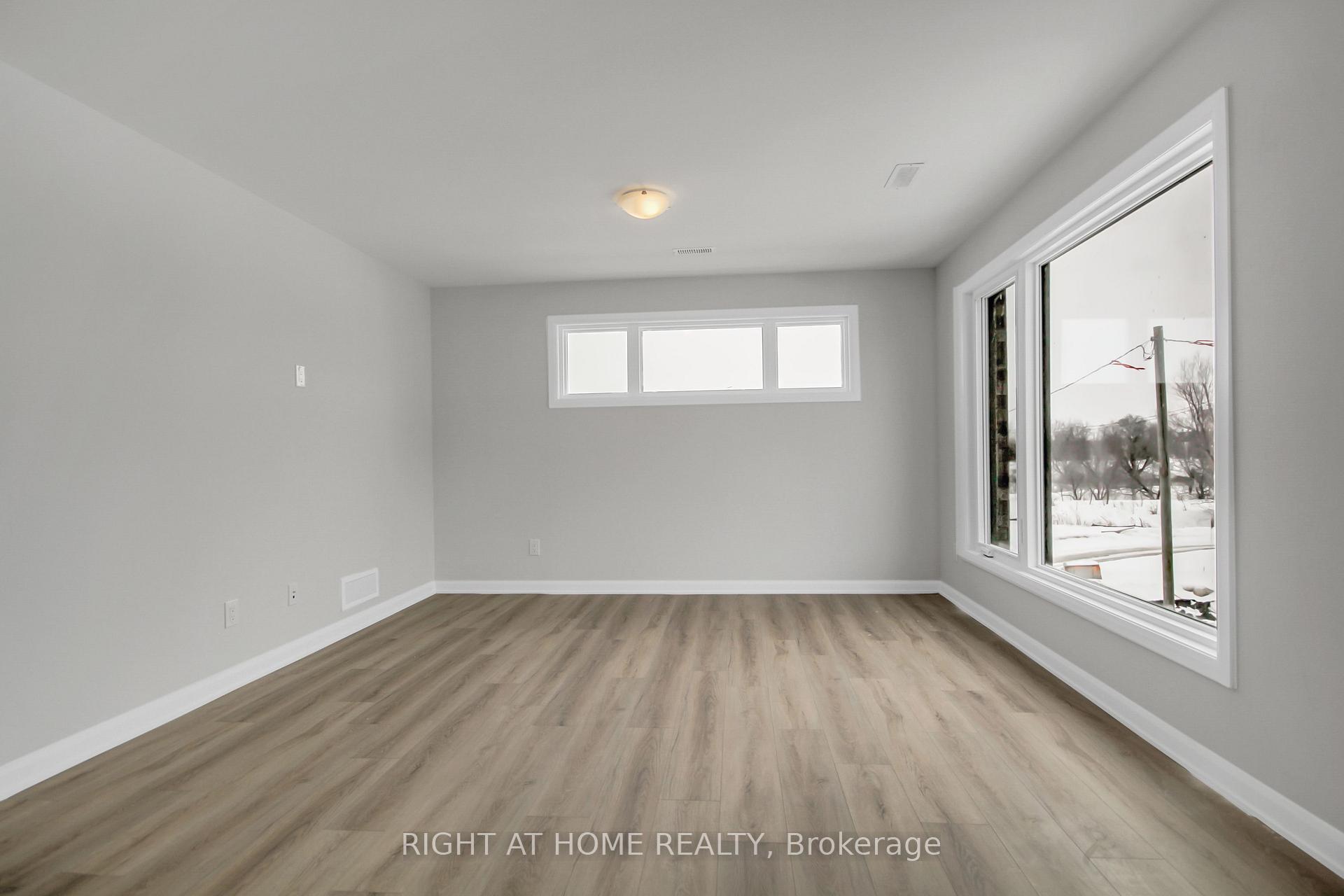 Photo 10 of 1521 Creekway Private, Ottawa, Kanata - Kanata Lakes/Heritage Hills — HOMEH