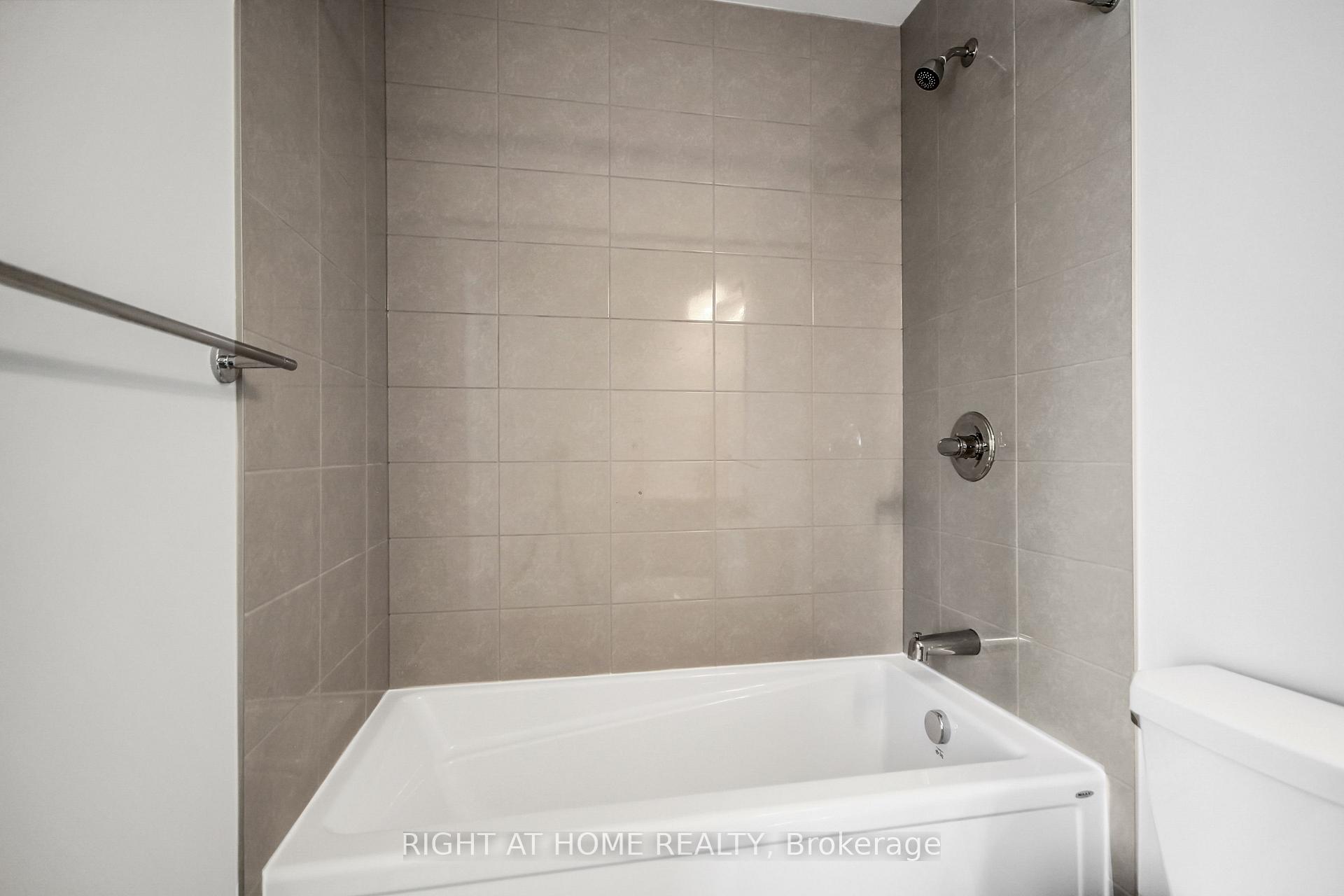 Photo 21 of 1521 Creekway Private, Ottawa, Kanata - Kanata Lakes/Heritage Hills — HOMEH