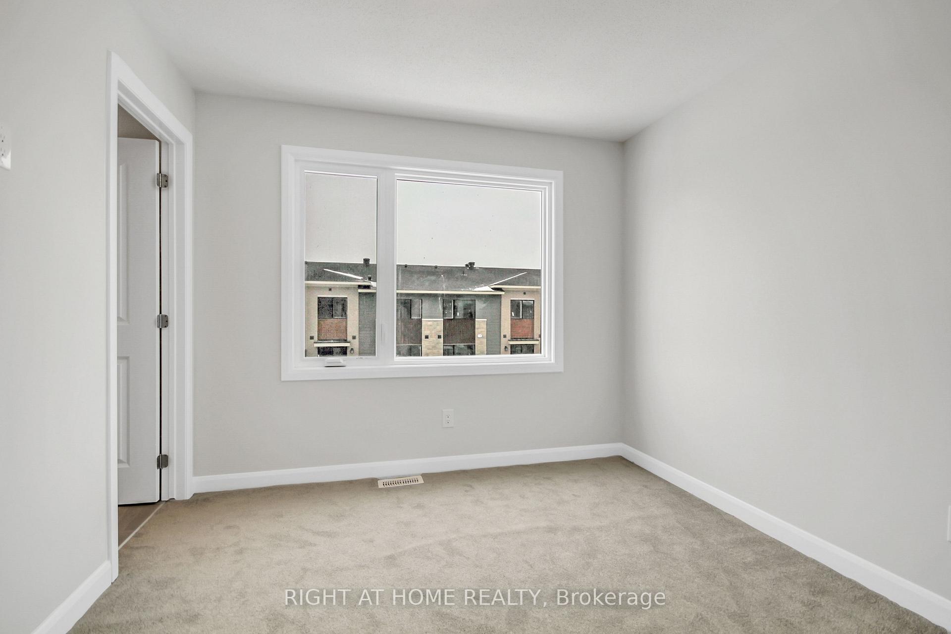 Photo 22 of 1521 Creekway Private, Ottawa, Kanata - Kanata Lakes/Heritage Hills — HOMEH