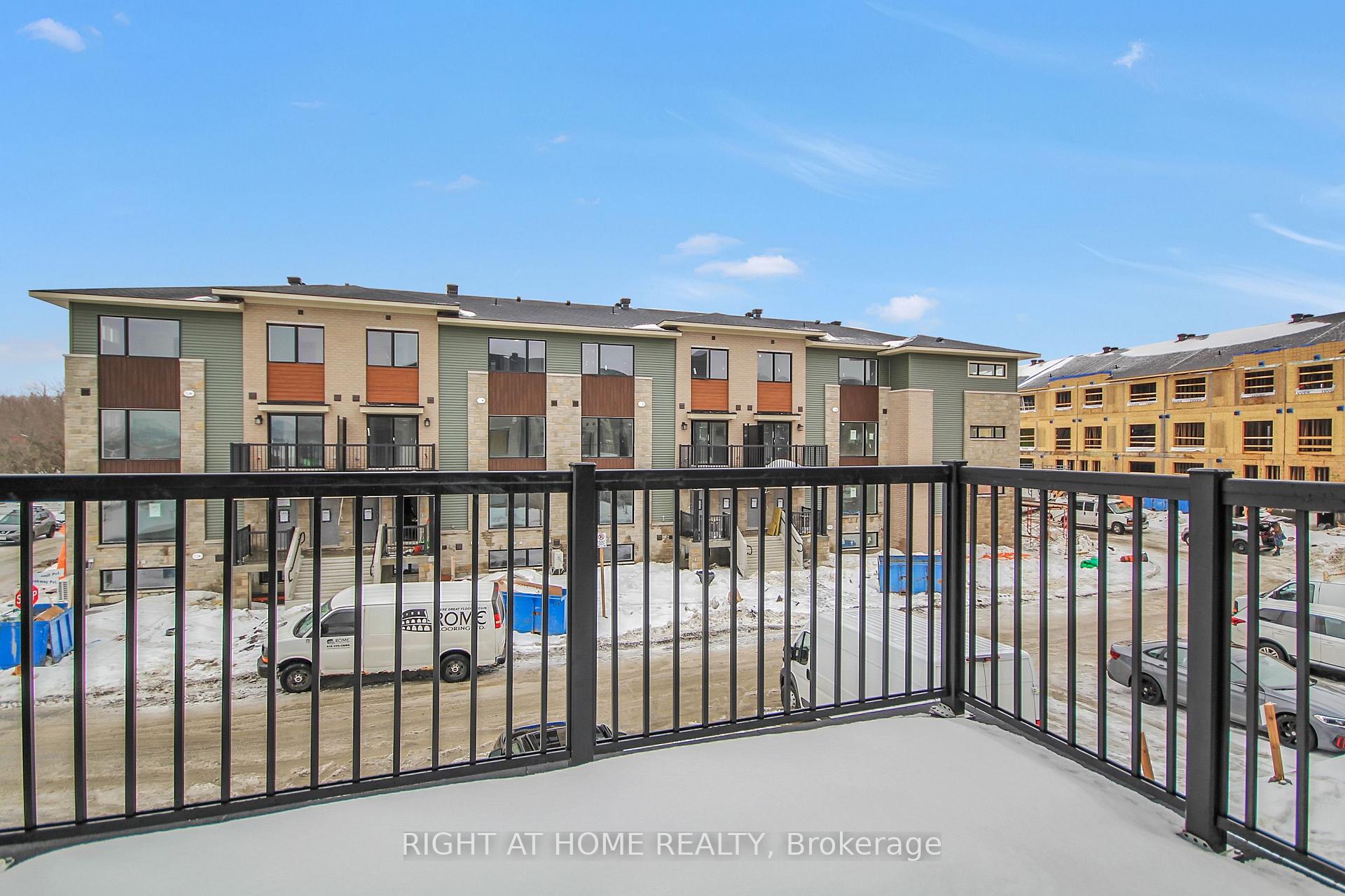 Photo 24 of 1521 Creekway Private, Ottawa, Kanata - Kanata Lakes/Heritage Hills — HOMEH