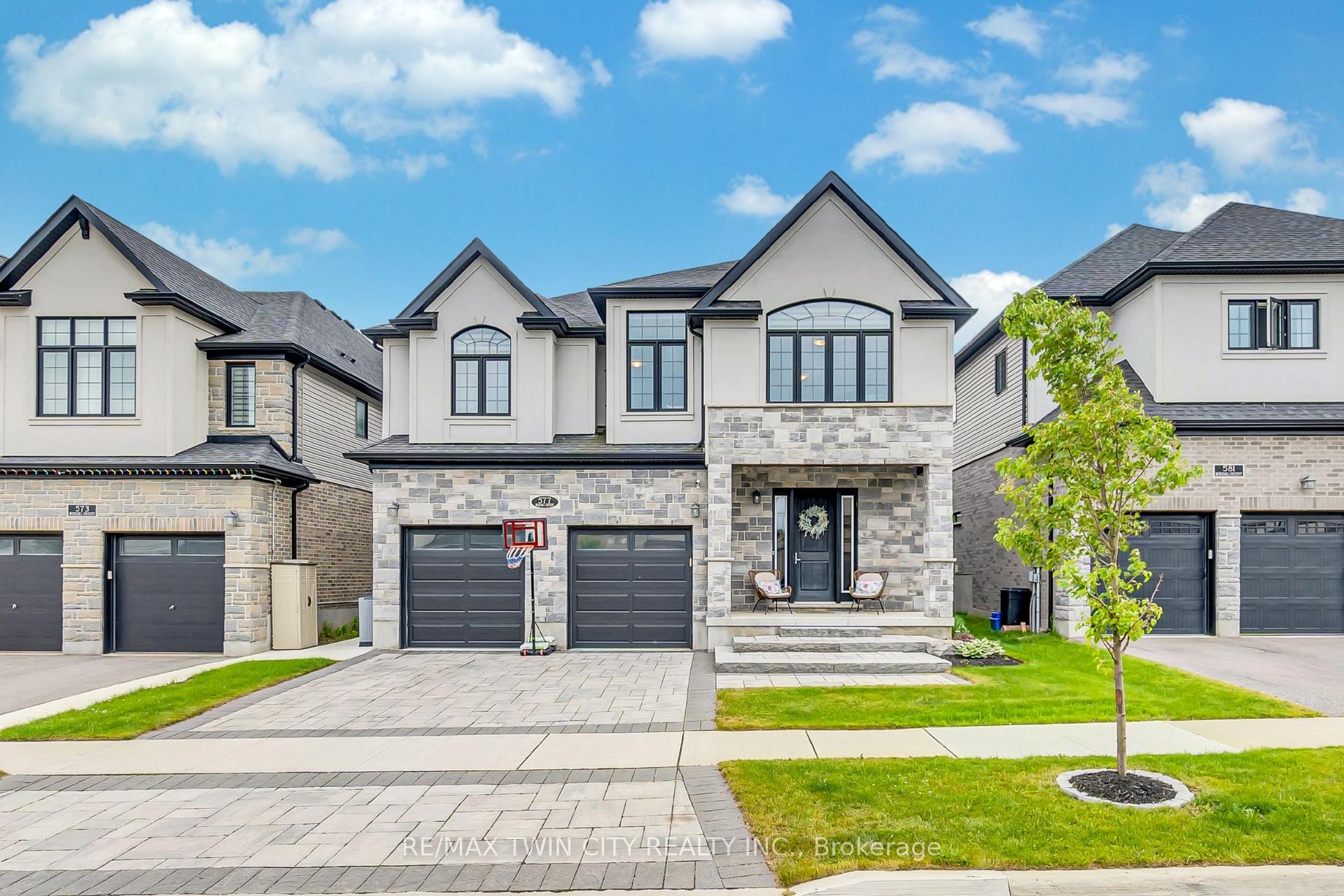 Photo 1 of 577 Bridgemill Crescent, Kitchener — HOMEH