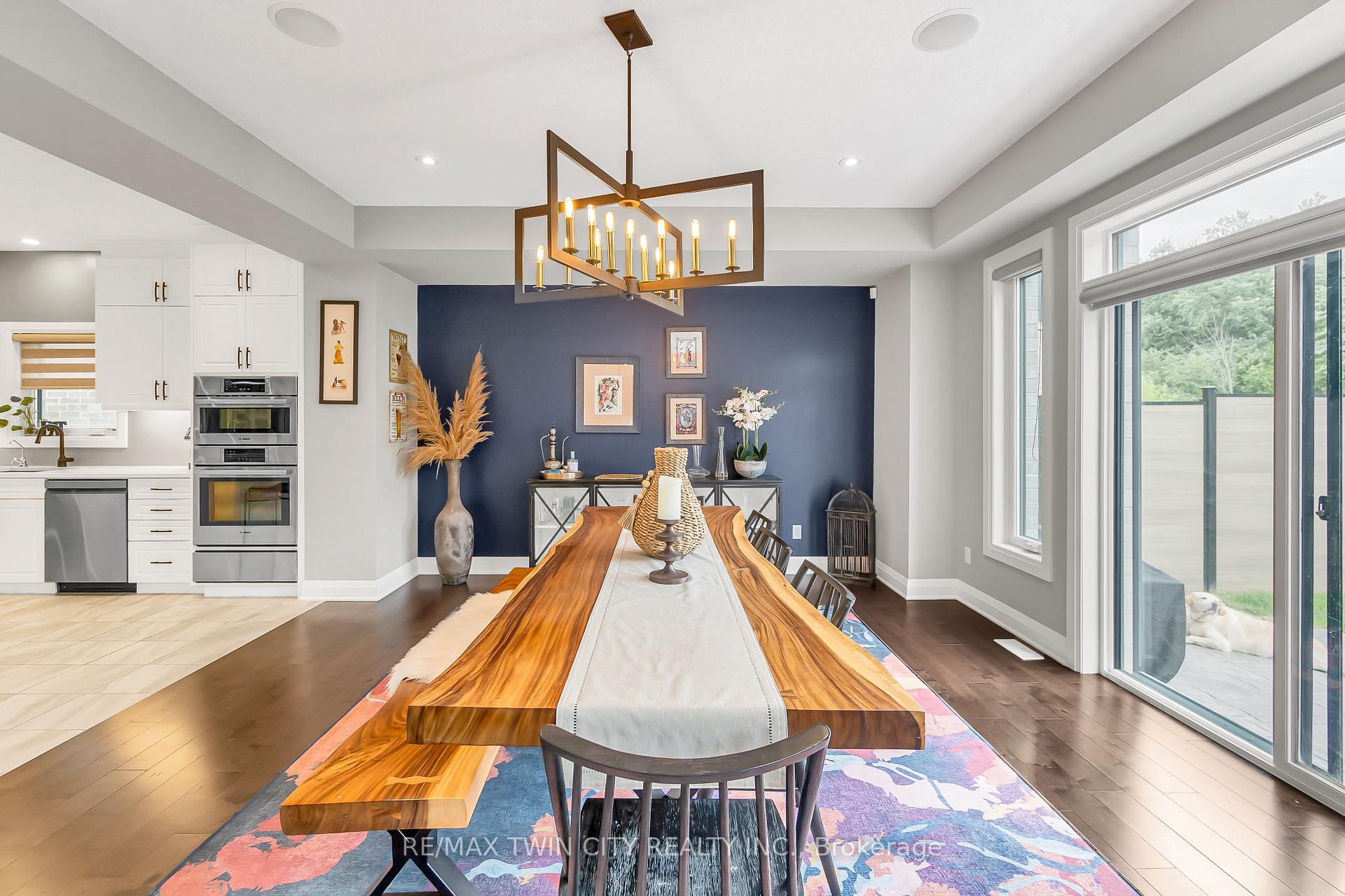 Photo 10 of 577 Bridgemill Crescent, Kitchener — HOMEH